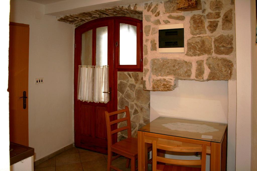 Rooms And Apartments Emily Split Exterior foto